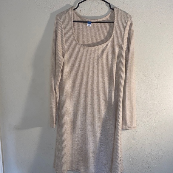 Old Navy Dresses & Skirts - Old Navy Beige Ribbed Long Sleeve Dress